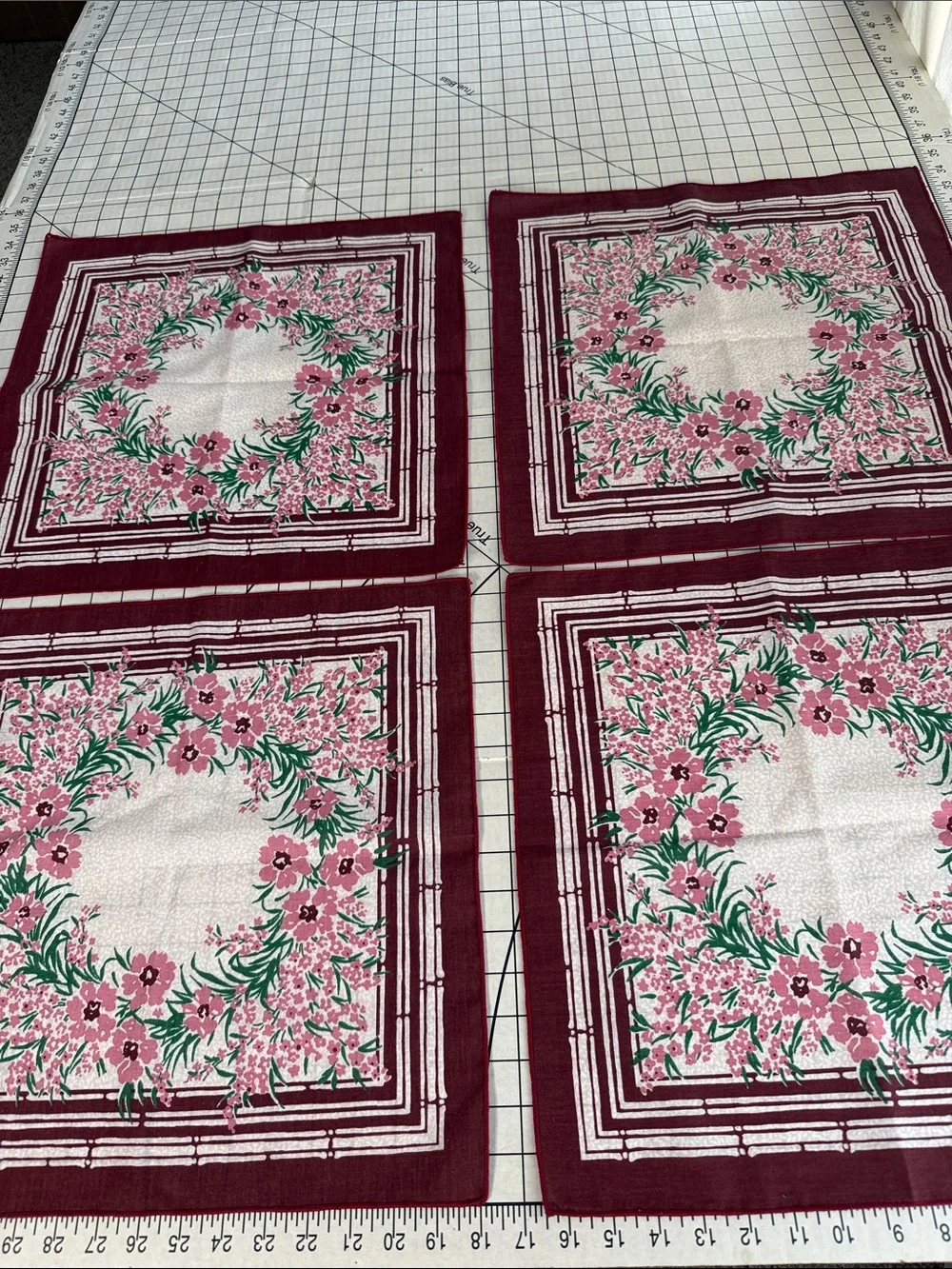 Vintage Floral Cloth Napkins Set of 4 Pink Burgundy Cottage Farmhouse 16.5”
